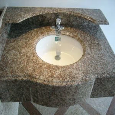G687 Granite kwafeuz Top